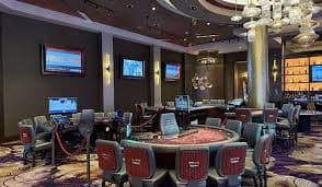 Aplikasi mentol4d menampilkan meja blackjack dan roulette dealer-langsung